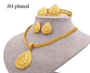 Collier de boucles d'oreilles Gold Couleur 24K Bijoux pour femmes Africain Bridal Wedding Gifts Party Drops Pendants Ring Bracelet Set4168481