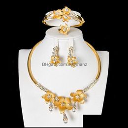 Oorbellen ketting sieraden sets sakura liefde Dubai glamour vrouw Afrikaanse set bruids gouden armband bruiloft mode stijl drop levering 2021 z