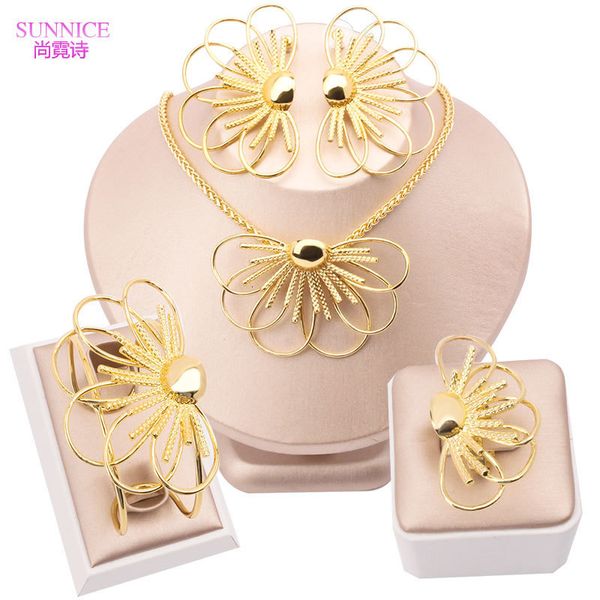 Boucles d'oreilles collier SUNNICE élégant Dubai ensemble de bijoux cuivre plaqué or fleur pendentif collier boucles d'oreilles pour femmes africain Bracelet anneau 230820