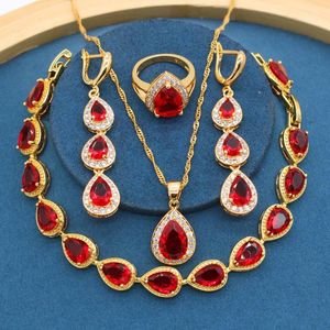 Oorbellen ketting water drop rode semi-lege vergulde sieraden sets voor vrouwen lange ringarmband geschenkdoos