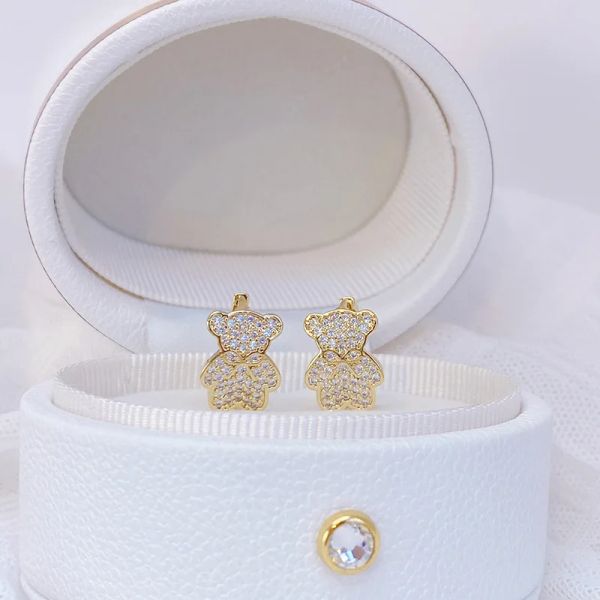 Boucles d'oreilles Nouvelles bijoux de mode de design 14k Real Gold Placing Aaa Zircon Bear Small Hoop Moucles d'oreilles Sweet Girl Femme's Daily Allmatch Moucles d'oreilles