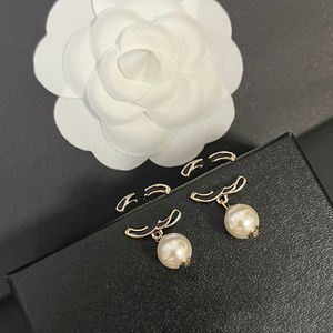 Oorbellen Parel Dangl Oorbellen Zwart Luxe Cadeau Oorbellen Bruiloft Feest Reizen Sieraden met Designer Logo Schattige meisjes Klein formaat Liefde Oorbellen Groothandel