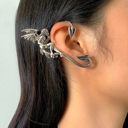 Boucles d'oreilles punk exagérée trois ailes d'ange tridimensionnelles manchette d'oreille pour femmes dragon rétro dragon non percées boucles d'oreilles clips bijoux de fête