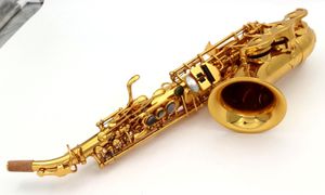 Saxophone soprano courbé en laque d'or de style allemand de musique orientale avec gravure 000