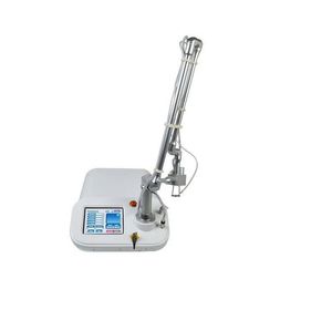 Opération facile Machine laser co2 fractionnaire portable pour les vergetures Vaginal Serrer Embellir le resurfaçage du visage Rides cicatrices Enlèvement de la peau réparée