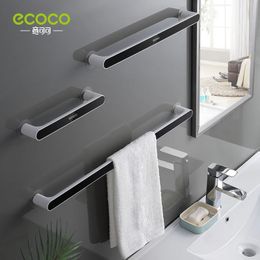 Ecoco serviette à serviette Mur Mur-Moup à serviette d'organisateur de serviette de serviette de rangement ne prend pas le porte-serviettes d'espace pour les accessoires de salle de bain 231222