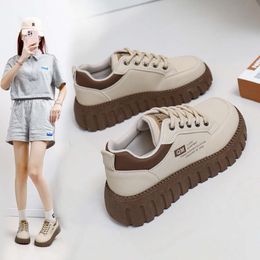 Editie vrouwelijke nieuwe Koreaanse 2024 kleine blanke student Instagram trendy veelzijdige dik zool bord lente en herfst casual schoenen xq229 839 633