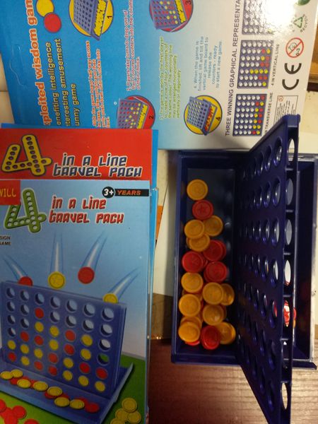 Niños Aprendizaje educativo Juguetes para niños Juego de bingo Cuatro cuatro cuádruples Azul Vertical Conectar Tablero de ajedrez Damas 15 piezas al por mayor