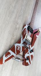 Edward Van Halen Striped Series Satin Urethane Burgundy Silver Stripes Guitare Guitare Chrome Crochets pour les yeux W Turnbuckles Brai7395735