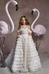 EExquisitos vestidos de flores blancas para niñas para bodas 2024 con hombros descubiertos Apliques de encaje vestidos de primera comunión para fiesta de cumpleaños para niños