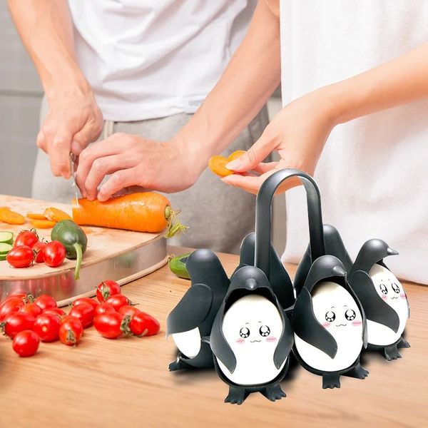 HUGUINS 3 en 1 cocine, almacene y sirva portador de huevo, cocción de huevo hervida en forma de pingüino para huevos hervidos contenga 6 huevos