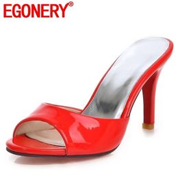 Egonery Fashion Party Women Slippers Summer Red Plus Tamaño 8.5 cm Super High Heel Woman Shoes Sandalias al aire libre Sandalias poco profundas 210310