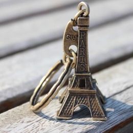 Eiffel Tower Keychain retro Mini decoración Torre Paris Tour Eiffel Llave de llave Holder Key Ring Mujeres Bolsas Costilería 274G