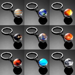 Huit planétaires Galaxy Pendant la chaîne de clés Nébuleuse Boule de verre en verre double face pour hommes femmes