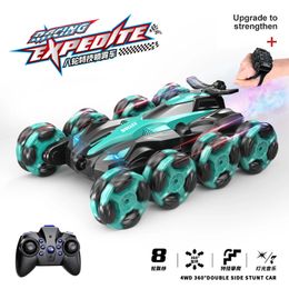 Achtwheel Swing Arm Drift Stunt Remote Control Car Body Feeling Music Spray Rolling Climbing Offroad Vehicle Wireless Toy 240428