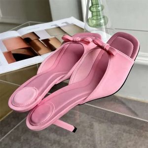 Eilyken 128 Butterfly-not de mode d'été Satin Femmes Slipper Slip on Ladies Sandale mince talon haut talon robe extérieure glisse EF3