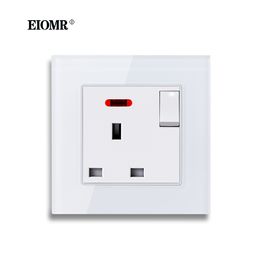 EIOMR UK Standard Standard Signice murale 18a Panneau de verre trempé Panneau d'alimentation avec indicateur LED