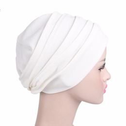 Élastique De Mode Turban Chapeau Solide Couleur Femmes Chaud D'hiver Foulard Bonnet Intérieur Hijabs Cap Musulman Hijab Femme Wrap Tête BeanieSku6276e