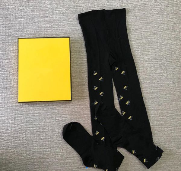Élastique Long Collants Chaussettes Pour Femmes Designer De Mode noir Chaud Coton Leggings Doux Lettre Serré Leggin Culotte tuyau Haute qualité