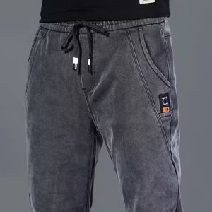 Jeans de taille élastique pour hommes en vrac à tube droit à crampon denim pantalon jogger Baggy harem jean pantalon 240426