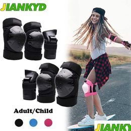 Codo Rodilleras Adt / Child Muñequeras 3 en 1 Conjunto de equipo de protección para MTI Sports Skateboarding Patinaje Ciclismo Scooter Drop Delive Dhmsc