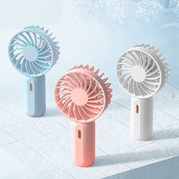 Elektrische ventilatoren Mini-ventilator USB Oplaadbare zakventilator Kleine maat handheld draagbare fans voor kind en dame met drie versnellingen borstelloze turbo luchtkoeler T220924