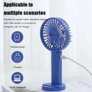 Ventilateurs électriques USB Pocket Mini Fan Dortoir Bureau Bureau peut être tenu dans la main Réfrigérateur rechargeable Mute Wind Multi-Color en option 240316