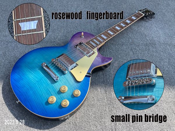 Guitare électrique bleu purle flamme dessus pièces chromées crème pickguard touche en palissandre petite broche pont os écrou talon rasé