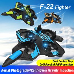 Avion RC électrique 2 4G Stunt Télécommande F22 Fighter Mousse RC Avion avec 4K HD Caméra Avion Jouets pour Garçons Cadeaux 230224