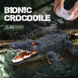 Elektrisch/RC Dieren 2.4G RC Krokodil Elektrische afstandsbediening Alligator Boten Waterdicht Krokodil Afstandsbediening Speelgoed voor kinderen Zomer Waterplezier Speelgoed Q231114