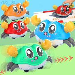 Animaux électriques/RC inertiel Crling crabe Montessori bébé jouets pour 0-3 ans enfant en bas âge cadeau d'anniversaire jouet apprendre à grimper enfants interactif YQ240402