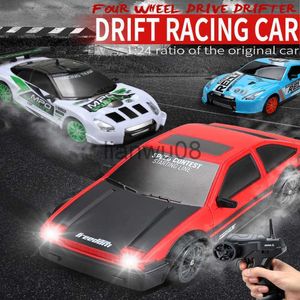 Elektrisch / RC Dieren RC auto 24G 15kmH 124 Vierwielige hogesnelheidsaandrijving Drift-auto's Rubber en Drift Twee soorten banden Gesimuleerd racespeelgoed voor jongens x0828