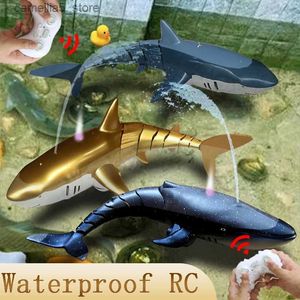 Animaux électriques/RC télécommande requin enfants plage piscine jouets de bain pour garçons filles jet d'eau Rc baleine Simulation animaux bateau mécanique poisson Robot Q231114