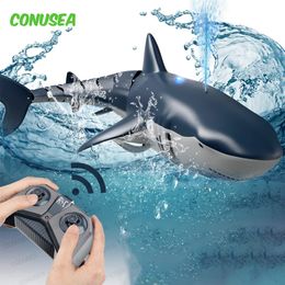 Elektrisch/RC Dieren Smart RC Shark Whale Spray Water speelgoed op afstand bediende bootschip onderzeeër robots vis elektrisch speelgoed voor kinderen jongens babykinderen 230525