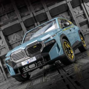 Voiture électrique/RC 1 24 BMW XM SUV en alliage modèle de voiture de sport en métal moulé sous pression modèle de véhicules simulation son et lumière collection jouet pour enfants cadeau L231223