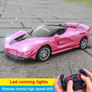 Elektrische RC Auto 2 4G RC Speelgoed Radio Afstandsbediening Hoge snelheid Led Licht Sport Stunt Drift Racing Speelgoed voor Jongens Kerstcadeaus 231013