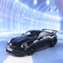 Voiture électrique/RC Maisto 1 18 2022 Porsche 911 GT3 Voiture de sport moulée sous pression en alliage métallique modèle de voiture décoration affichage collection cadeaux B778L231223