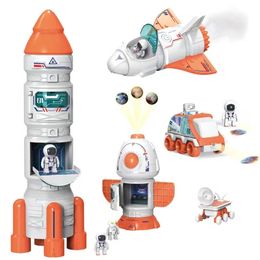 Proyector de coche eléctrico RC Acústico Óptico Cohete espacial Astronauta Nave espacial Modelo de juguete Estación de transporte Serie de aviación Juguetes Regalo para niños 231218