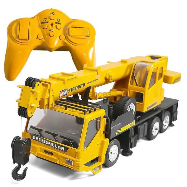 Toys électriques / RC RC Toys for Kids Temote Control Alloy Transporter Construction Construction Engineering Simulate Crane Model Trucks Car Children Toys 240424