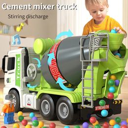 Elektrische RC Auto Simulatie Traagheidstechniek Truck Cement Mengen Ontlading Akoestisch-optische Beton Set Speelgoed Speelgoed voor kinderen van 2 tot 4 jaar oud 231215