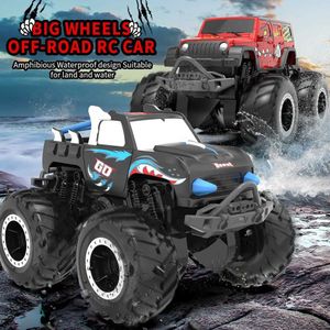 Control remoto inalámbrico de automóvil eléctrico/RC 2.4g Frecuencia de cuatro ruedas TRANSIONES DE CORRECULA CARRO CARRO REMOLO AGUA Y LAND ROCK CRAWLER Toy REM REM T240428