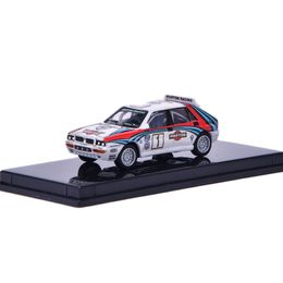 Diecast model Auto Track 1 87 Simulatie Lancia Delta HF Integrale Evo 2 Plastic Model Auto Injectie speelgoed Voertuigen Collectiemodel Toys voor 230308