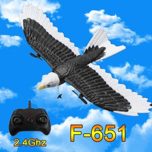 Electricrc Aircraft RC Aircraft Spanspan Eagle Bionic Aircraft Fighter Radio Control Remote Control Amateur Glider Aircraft Foam Boy Children's Toys 230329