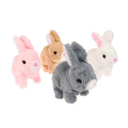 ElectricRC Animals Electronic Plush Rabbit Toy Robot Bunny Walking Jumping Running Animal Shake Ears Cute Electric Pet para niños Regalos de cumpleaños 230602