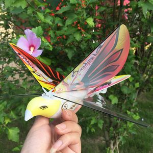 Electricrc Animals RC Bird Drone Remote Control Animal Flying Sky Electronic Pet Toys With Sound Led Light Electric Gift for Child 230812