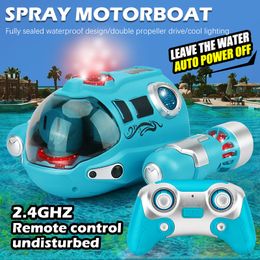 ElectricRC Boats 2.4GHz Rc Boot Speelgoed Afstandsbediening Boot Waterdicht Spray Zwembad Zwemmen RC Stoomboot Voor Jongens En Meisjes Kinderen Geschenk 230705