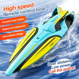 Electricrc Boats 2023 24 GHz dubbele motor High Speed ​​Racing Speedboot Waterdichte jachtjet speelgoedcadeau 230325