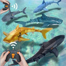 Electricrc Boats RC Whale Shark Toy Robots Remote Control Animals Marine Life Tub Pool Elektrische vis Kinderen Bad speelgoed voor kinderen jongens onderzeeër 220914