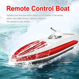 ElectricRC Bateaux Télécommande Navire 24g Rc Compétitif Bateau À Rames Distance Max 80m Hors-Bord Jouet Cadeaux D'anniversaire De Noël pour Enfants 230616