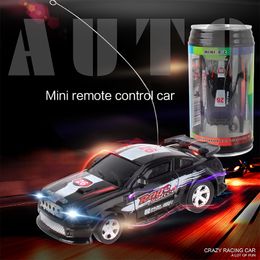 Electricrc Car 1 45 Coke Can Mini Children Radio Remote Control Micro Racing 4 Frequenties speelgoed voor kindercadeaus Modellen 230202